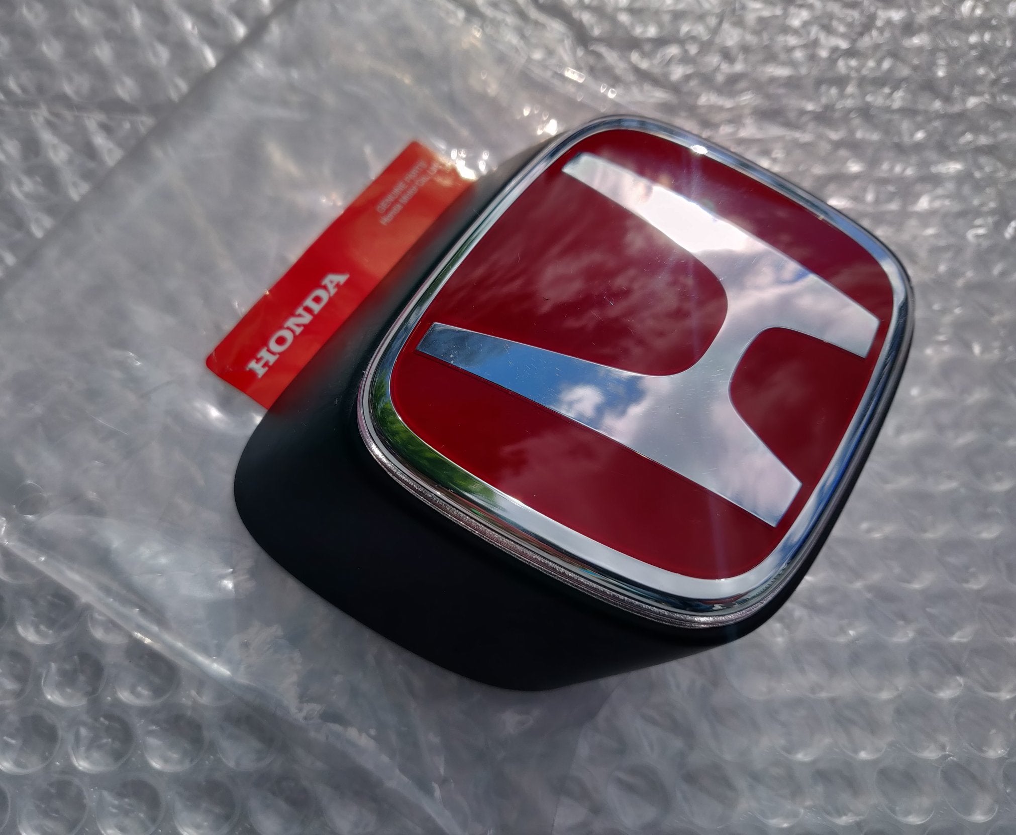 Honda Authentic Front Red H Emblem For Integra DC5 / Acura RSX (05-06) - JDM OEM